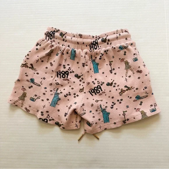 Taylor Swift 1989 Lounge Set - Picture 6 of 6